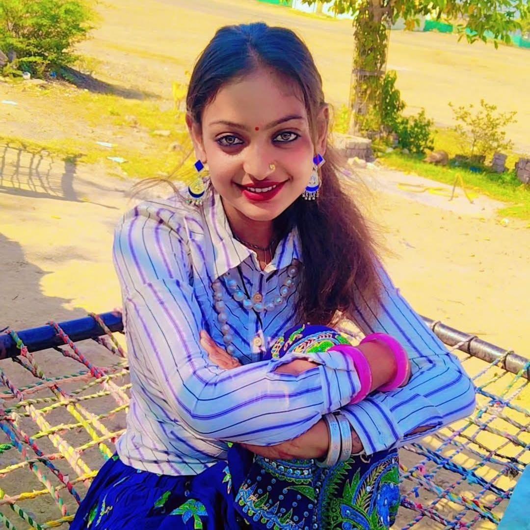 କୁଡ଼ିଆ ଘରର ବାସିନ୍ଦା ମୋନାଲିସାଙ୍କ ଭାଗ୍ୟ ଚମକିଲା, ବଲିଉଡ ପରେ ତାଙ୍କୁ ଦକ୍ଷିଣ ଫିଲ୍ମ ମିଳିଲା, ହିରୋ କିଏ?